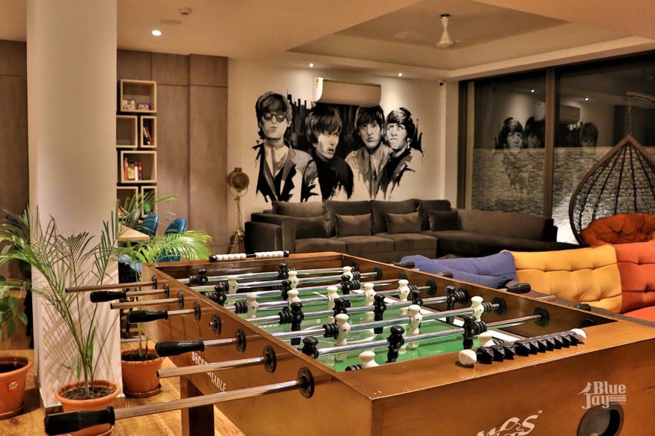 The Blue Jay Hostel - Dorms & Rooms Ришикеш Экстерьер фото