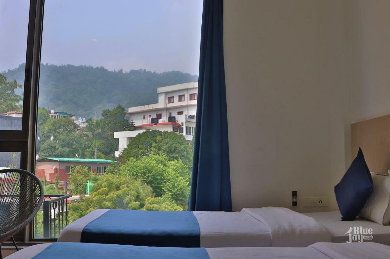 The Blue Jay Hostel - Dorms & Rooms Ришикеш Экстерьер фото